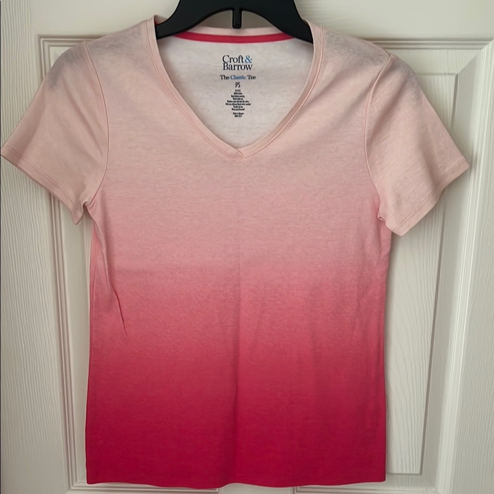 Croft & Barrow Pink Fitted Short Sleeve T-Shirt